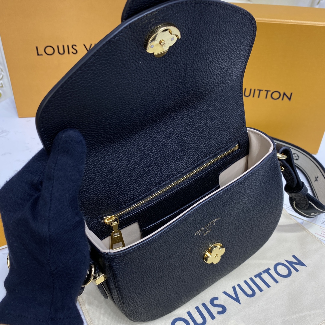 Louis Vuitton LV PONT 9 SOFT PM Grained Leather Shoudler Bag M58727 Black